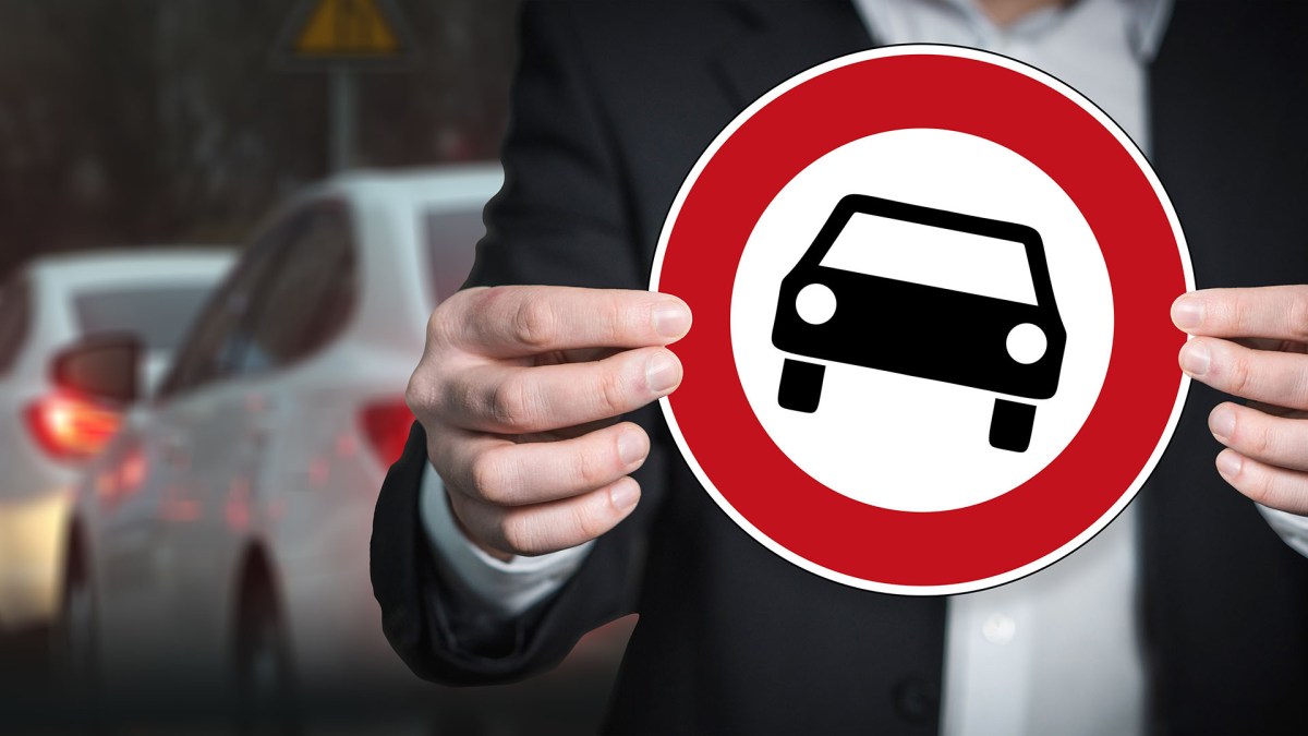 Automobile interdite // Source : PIxabay - geralt Automobile interdite // Source : PIxabay - geralt