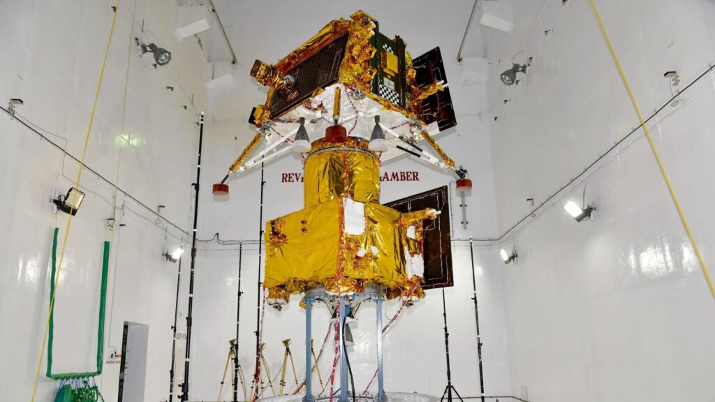 Chandrayaan-3 avant son départ dans l'espace. // Source : ISRO (photo recadrée) Chandrayaan-3 avant son départ dans l'espace. // Source : ISRO (photo recadrée)