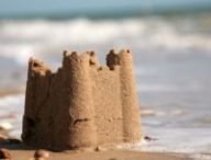 Les châteaux de sable. // Source : Canva Les châteaux de sable. // Source : Canva