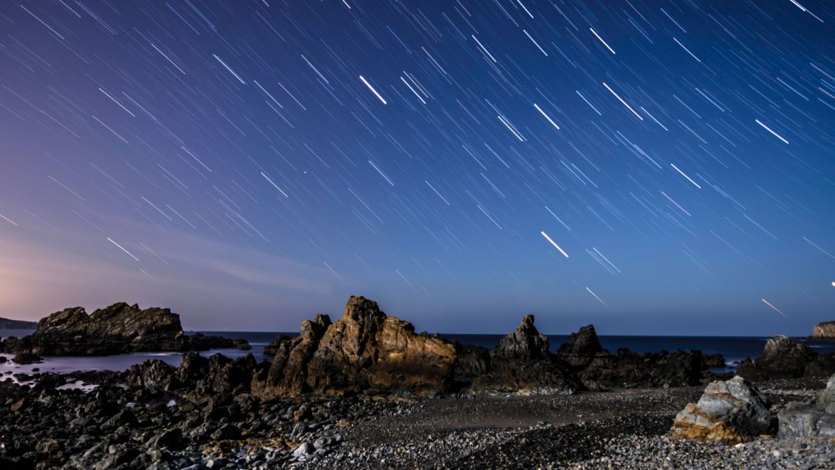 Plage et étoiles. // Source : Canva Plage et étoiles. // Source : Canva