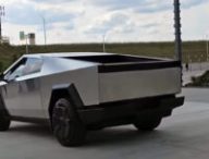 Tesla Cybertruck  // Source : Capture vidéo Dirty Tesla
