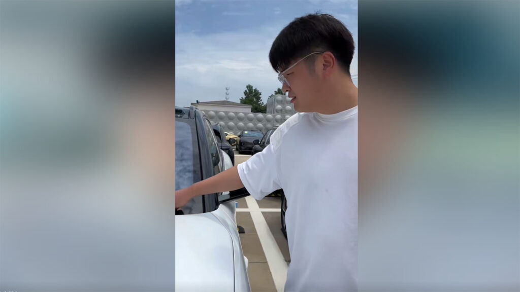 Influenceur Gu Yubo relatant l'affaire ES6 // Source : Douyin - 小牛说车 Influenceur Gu Yubo relatant l'affaire ES6 // Source : Douyin - 小牛说车