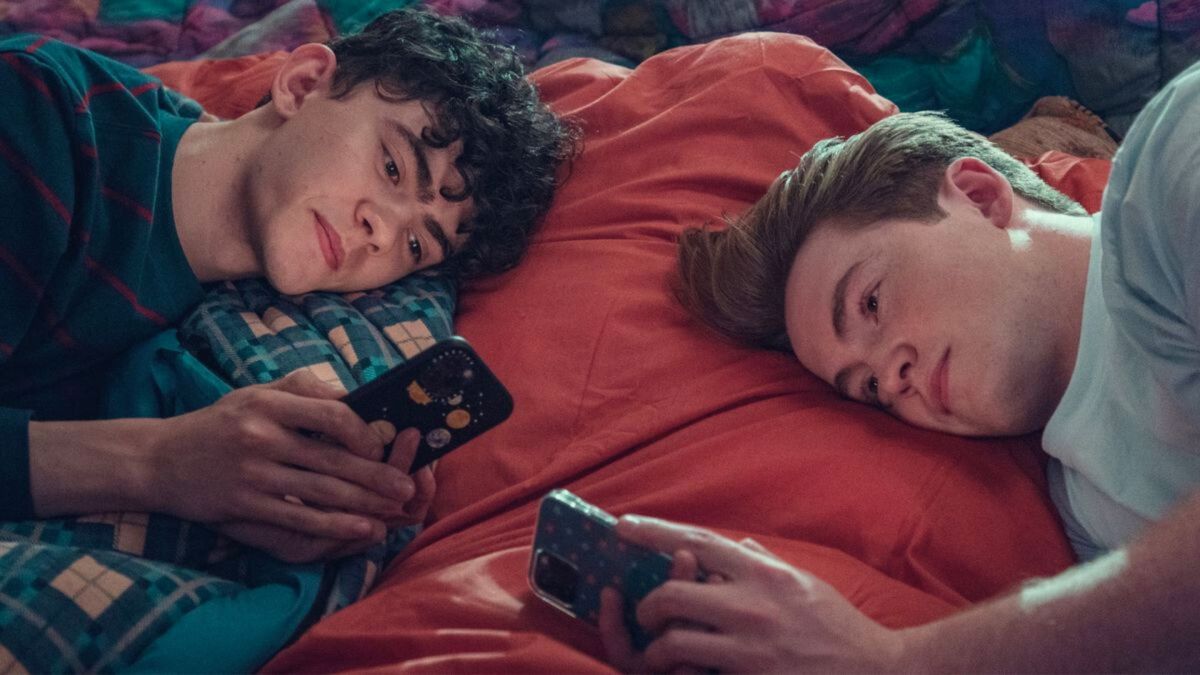 Heartstopper saison 2, Charlie et Nick // Source : Netflix Heartstopper saison 2, Charlie et Nick // Source : Netflix