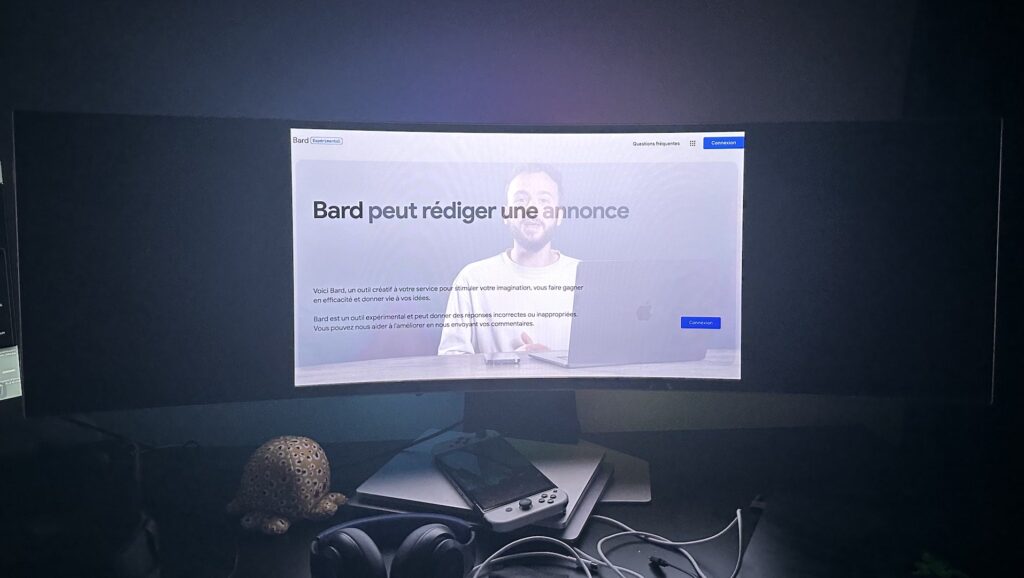 Écran Samsung Odyssey G9 // Source : Maxime Claudel pour Numerama Écran Samsung Odyssey G9 // Source : Maxime Claudel pour Numerama
