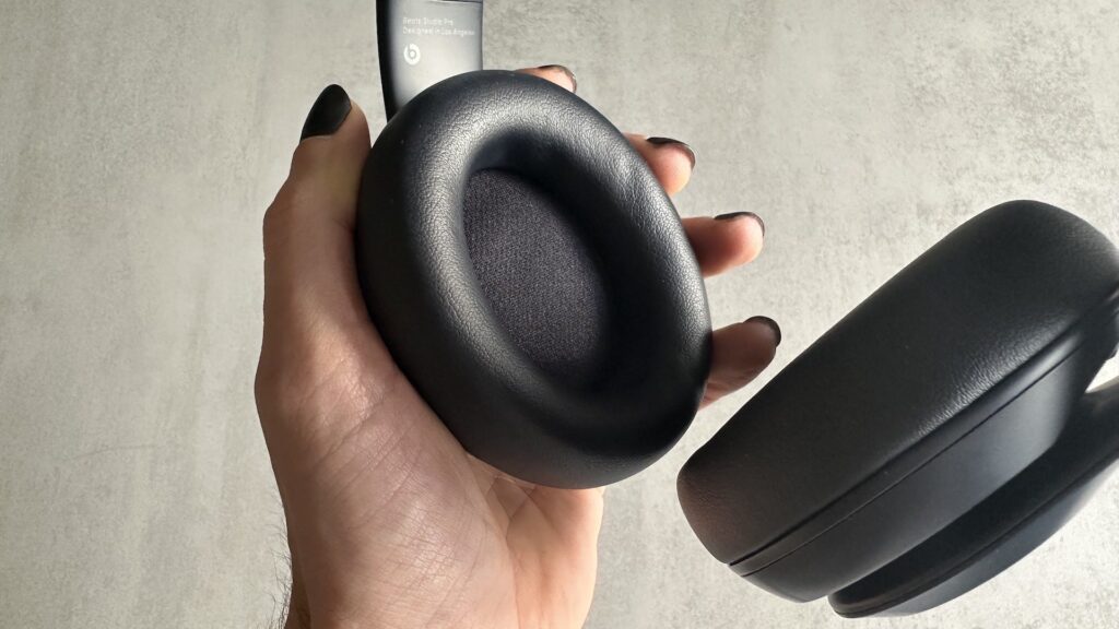 Casque Beats Studio Pro // Source : Maxime Claudel pour Numerama Casque Beats Studio Pro // Source : Maxime Claudel pour Numerama