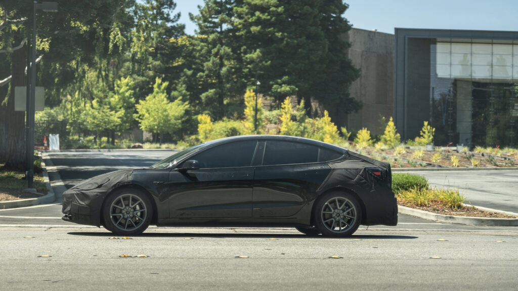 Tesla Model 3 Highland // Source : Twitter/X - @Y2KColin Tesla Model 3 Highland // Source : Twitter/X - @Y2KColin