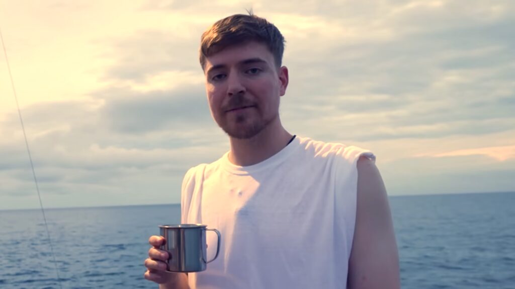 "Échoué En Mer Pendant 7 Jours" une des vidéos récentes de Mr Beast // Source : YouTube/MrBeast "Échoué En Mer Pendant 7 Jours" une des vidéos récentes de Mr Beast // Source : YouTube/MrBeast