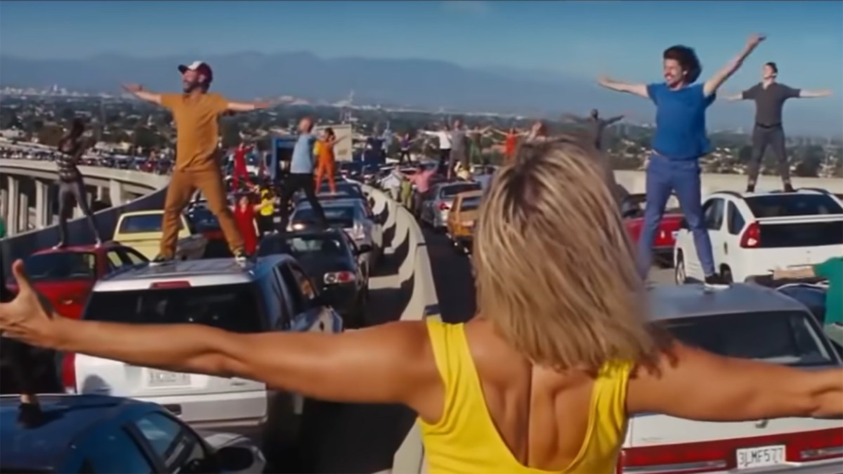 Bouchon de la scène d'ouverture du film La La Land // Source : Capture d'écran Bouchon de la scène d'ouverture du film La La Land // Source : Capture d'écran