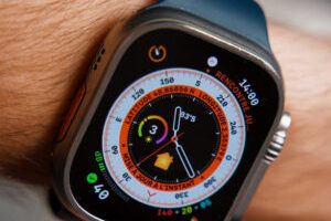 Apple Watch Ultra // Source : Thomas Ancelle / Numerama