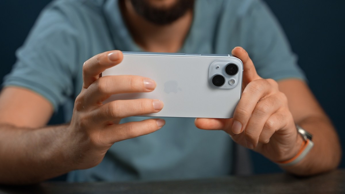 iPhone 15 et iPhone 15 Plus // Source : Thomas Ancelle / Numerama iPhone 15 et iPhone 15 Plus // Source : Thomas Ancelle / Numerama