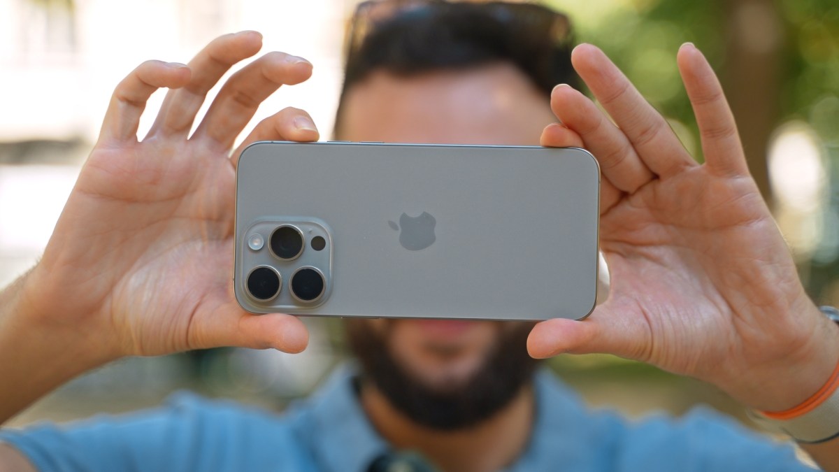 iPhone 15 Pro Max // Source : Thomas Ancelle / Numerama iPhone 15 Pro Max // Source : Thomas Ancelle / Numerama