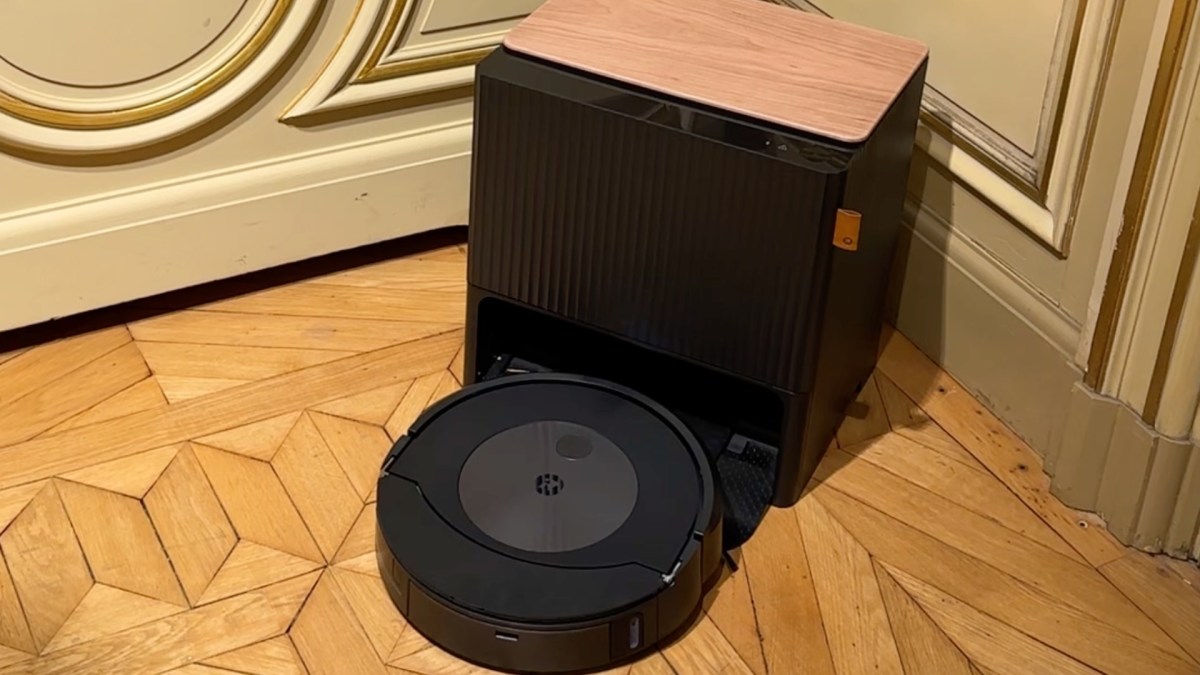 Le iRobot Combo j9+ // Source : Numerama Le iRobot Combo j9+ // Source : Numerama