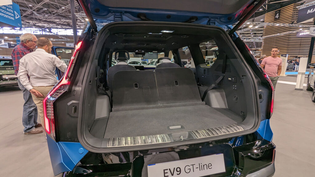 Coffre du Kia EV9 // Source : Raphaelle Baut Coffre du Kia EV9 // Source : Raphaelle Baut