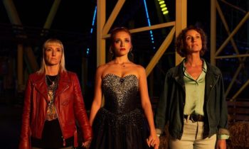 La famille Lamy est ultra badass dans Killer Coaster // Source : Prime Video / Amazon Studios La famille Lamy est ultra badass dans Killer Coaster // Source : Prime Video / Amazon Studios