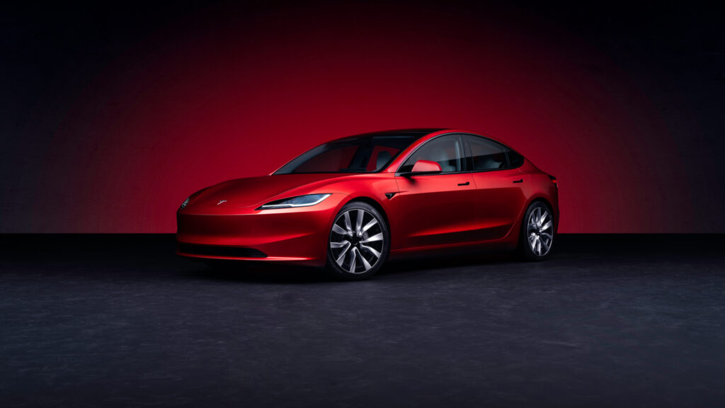 Tesla Model 3 (2023) // Source : Tesla Tesla Model 3 (2023) // Source : Tesla