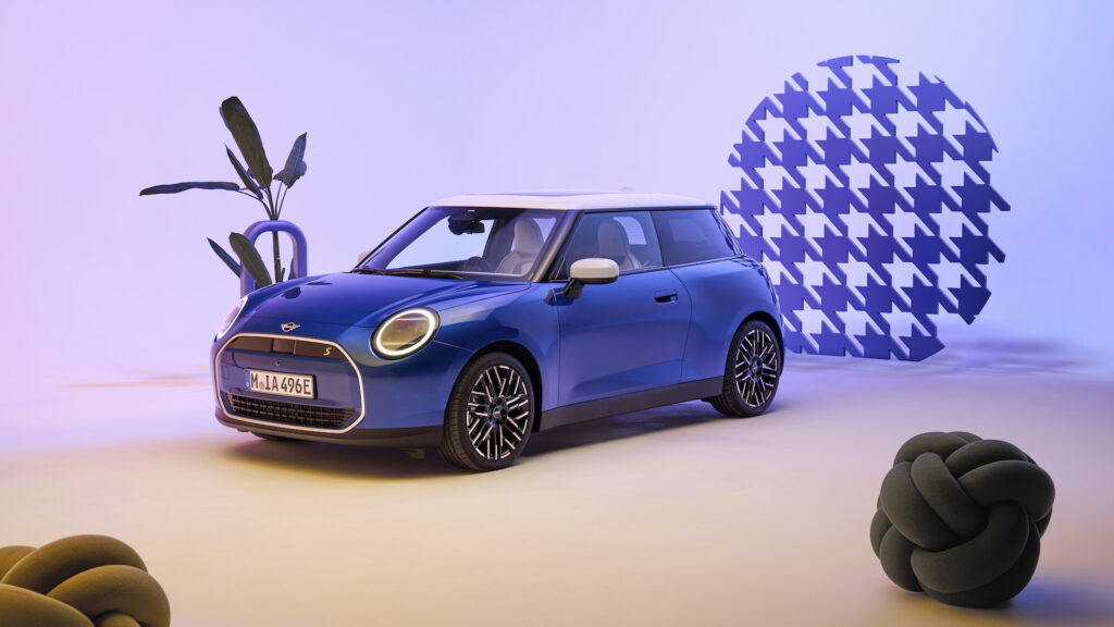 Mini Cooper E // Source : Mini Mini Cooper E // Source : Mini