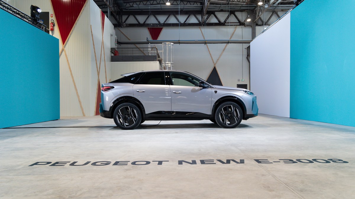 Nouveau Peugeot e-3008 // Source : Peugeot Nouveau Peugeot e-3008 // Source : Peugeot