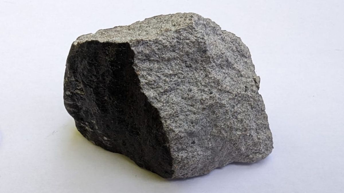La météorite tombée dans le Cher. // Source : Vigie-Ciel La météorite tombée dans le Cher. // Source : Vigie-Ciel