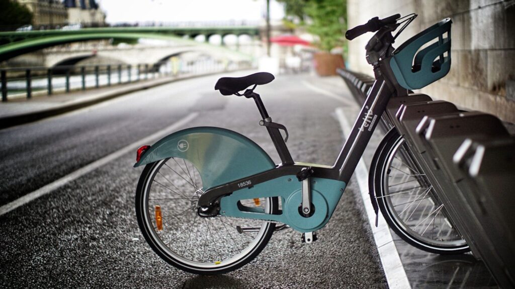 Un Vélib' électrique. // Source : Flickr/CC/Miwok (photo recadrée) Un Vélib' électrique. // Source : Flickr/CC/Miwok (photo recadrée)
