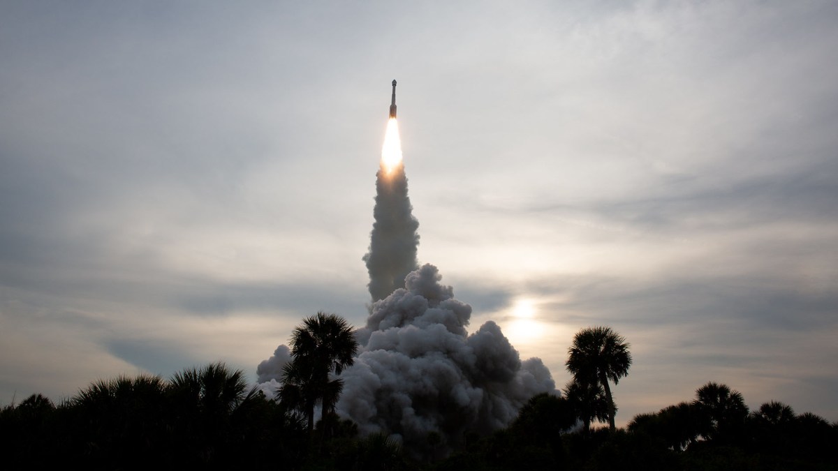 Source : NASA/Joel Kowsky Source : NASA/Joel Kowsky