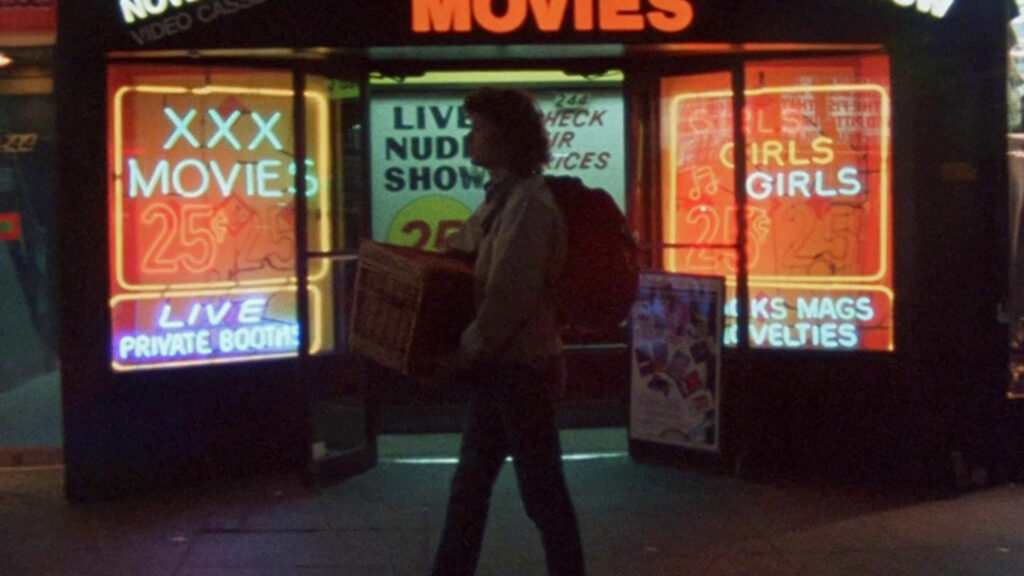 Filmé sansl'accord de la ville, Basket Case est une capsule temporelle de la ville de New York dansles 80's // Source : Basket Case Productions Filmé sansl'accord de la ville, Basket Case est une capsule temporelle de la ville de New York dansles 80's // Source : Basket Case Productions