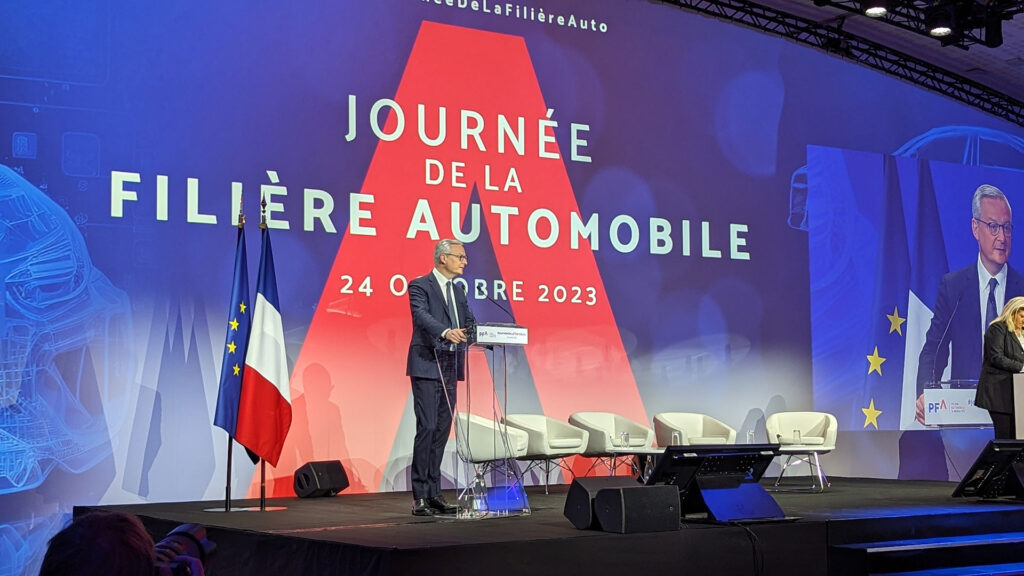 Bruno Le Maire lors de la journée de la filière auto // Source : Raphaelle Baut Bruno Le Maire lors de la journée de la filière auto // Source : Raphaelle Baut