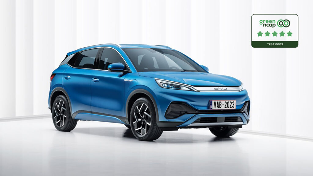 BYD Atto3 - 5 étoiles au test Green NCAP pour son impact environnemental // Source : BYD / Green NCap BYD Atto3 - 5 étoiles au test Green NCAP pour son impact environnemental // Source : BYD / Green NCap