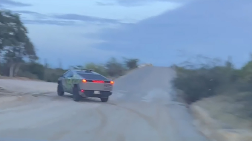 Extrait du live Tesla diffusée via une antenne Starlink // Source : Tesla Extrait du live Tesla diffusée via une antenne Starlink // Source : Tesla