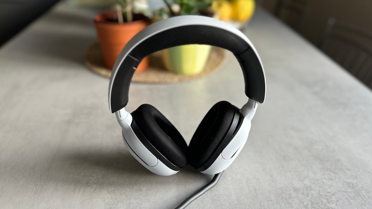 Casque Sony Inzone H5 // Source : Maxime Claudel pour Numerama Casque Sony Inzone H5 // Source : Maxime Claudel pour Numerama