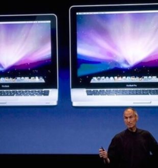 Les MacBook Pro Unibody le jour de leur annonce // Source : All About Steve Jobs Les MacBook Pro Unibody le jour de leur annonce // Source : All About Steve Jobs