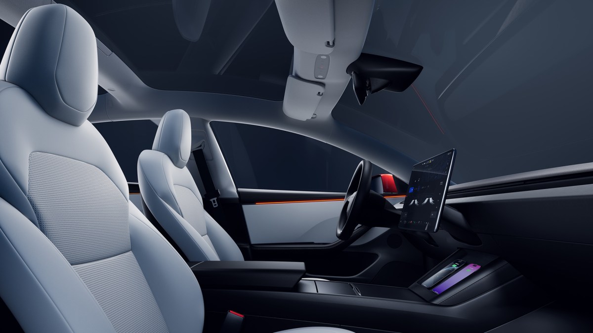 Intérieur de la nouvelle Tesla Model 3 // Source : Tesla Intérieur de la nouvelle Tesla Model 3 // Source : Tesla