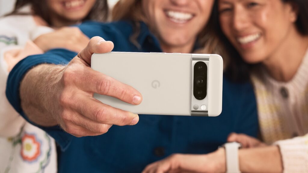 L'IA est une nouvelle fois au cœur de l'appareil photo des Pixel 8. L'IA est une nouvelle fois au cœur de l'appareil photo des Pixel 8.