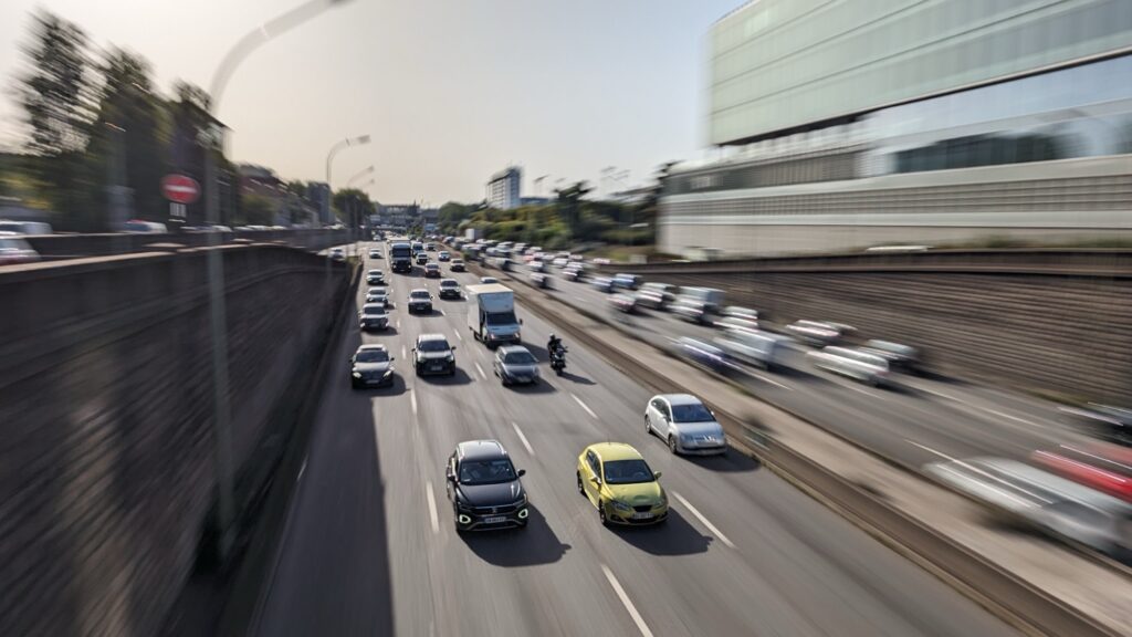Le mode « mouvement » du Pixel 8, qui consiste en une longue exposition travaillé par un algorithme, permet de faire des photos splendides. Un vrai avantage sur la concurrence. // Source : Numerama Le mode « mouvement » du Pixel 8, qui consiste en une longue exposition travaillé par un algorithme, permet de faire des photos splendides. Un vrai avantage sur la concurrence. // Source : Numerama