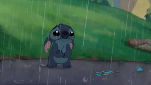 Triste sous la pluie // Source : Extrait Lilo & Stitch Triste sous la pluie // Source : Extrait Lilo & Stitch