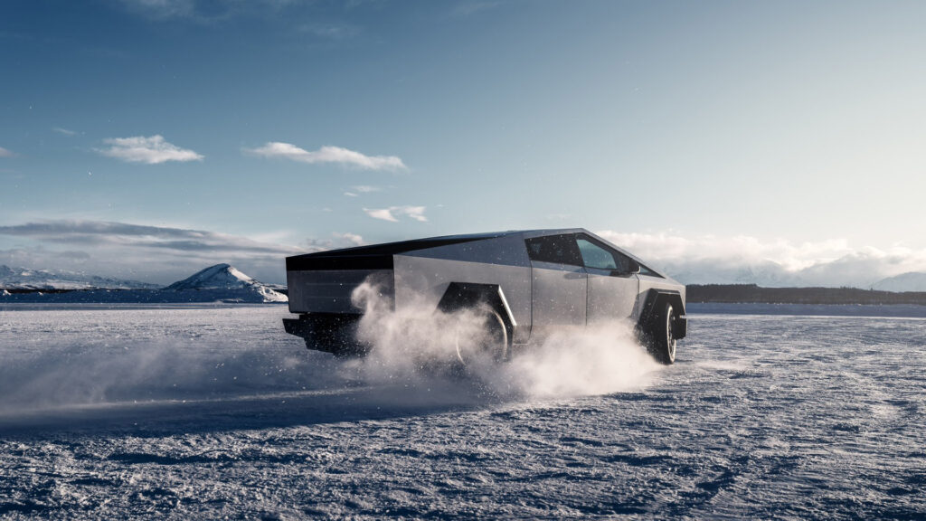Tesla Cybertruck en test sur neige // Source : Tesla Tesla Cybertruck en test sur neige // Source : Tesla