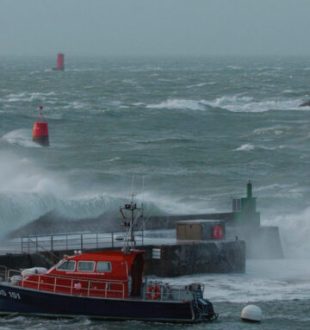 La tempête Ciaran va durer toute la journée de jeudi. // Source : Richard Tanguy / Flickr La tempête Ciaran va durer toute la journée de jeudi. // Source : Richard Tanguy / Flickr