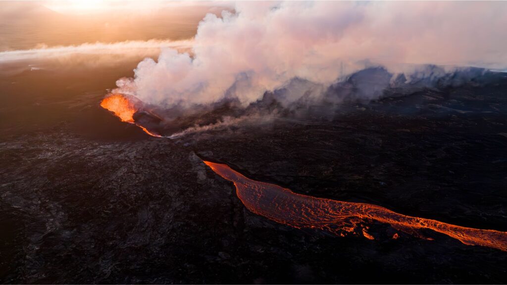 Éruption du volcan Fagradalsfjall, en 2023, en Islande. // Source : Anthony Quintano / Wikimédias Éruption du volcan Fagradalsfjall, en 2023, en Islande. // Source : Anthony Quintano / Wikimédias