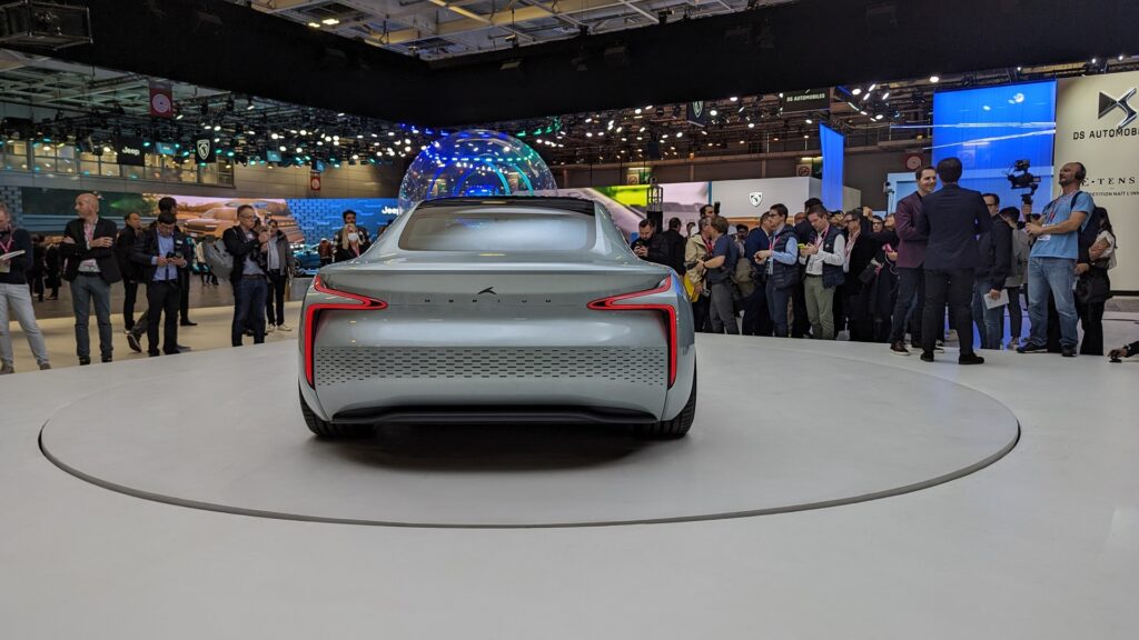 Hopium Machina - berline de luxe à hydrogène - lors du Mondial de Paris 2022 // Source : Raphaelle Baut Hopium Machina - berline de luxe à hydrogène - lors du Mondial de Paris 2022 // Source : Raphaelle Baut