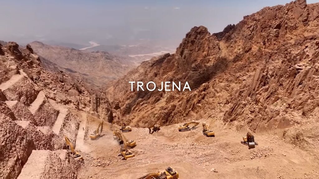 Les travaux en cours à Trojena // Source : Neom / YouTube Les travaux en cours à Trojena // Source : Neom / YouTube