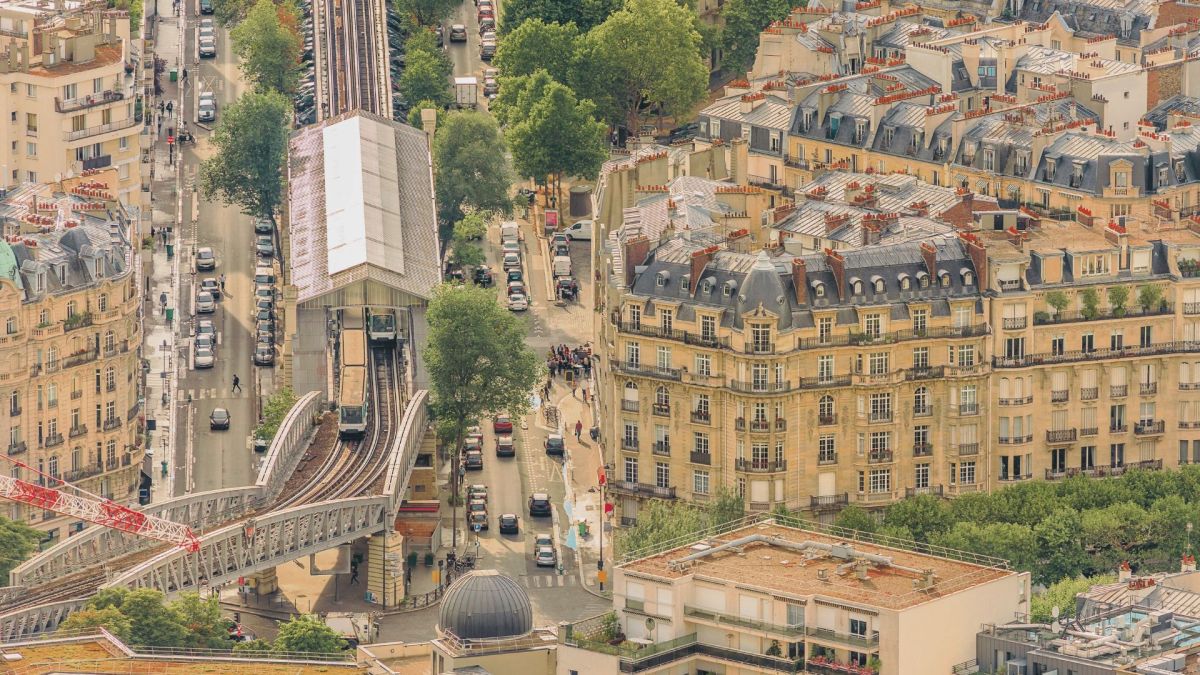 Circuler dans Paris pendant les JO. // Source : Canva Circuler dans Paris pendant les JO. // Source : Canva