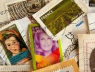 Des timbres. // Source : Canva Des timbres. // Source : Canva