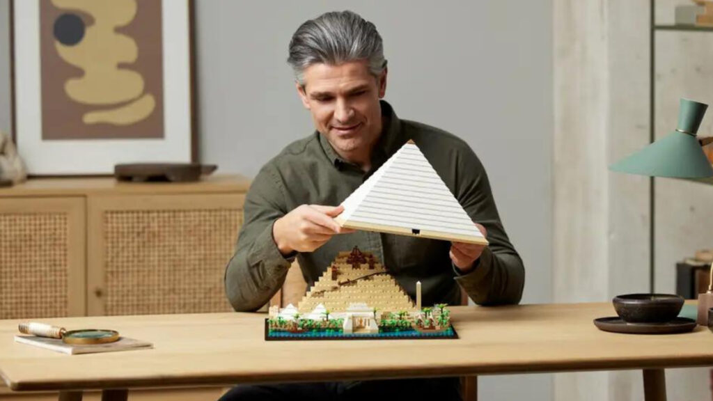 LEgo Pyramide // Source : Lego LEgo Pyramide // Source : Lego