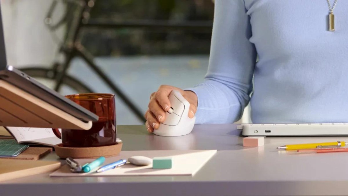 Logitech Lift // Source : Logitech