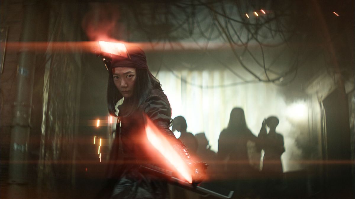 Nemesis et ses sabres, dans Rebel Moon. // Source : Netflix Nemesis et ses sabres, dans Rebel Moon. // Source : Netflix