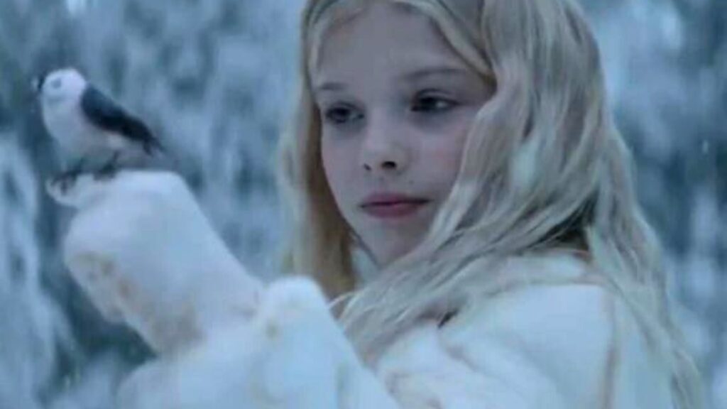 Nombre de mystères entourent la princesse Issa dans Rebel Moon. // Source : Netflix Nombre de mystères entourent la princesse Issa dans Rebel Moon. // Source : Netflix