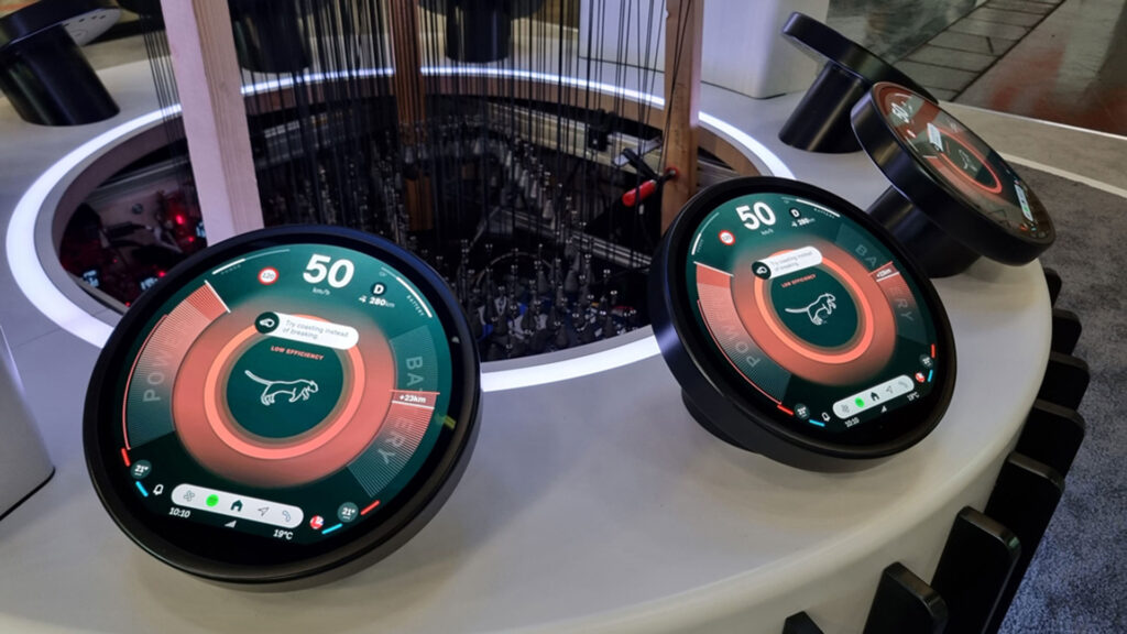Samsung Oled rond au salon IAA Munich // Source : Samsung Samsung Oled rond au salon IAA Munich // Source : Samsung