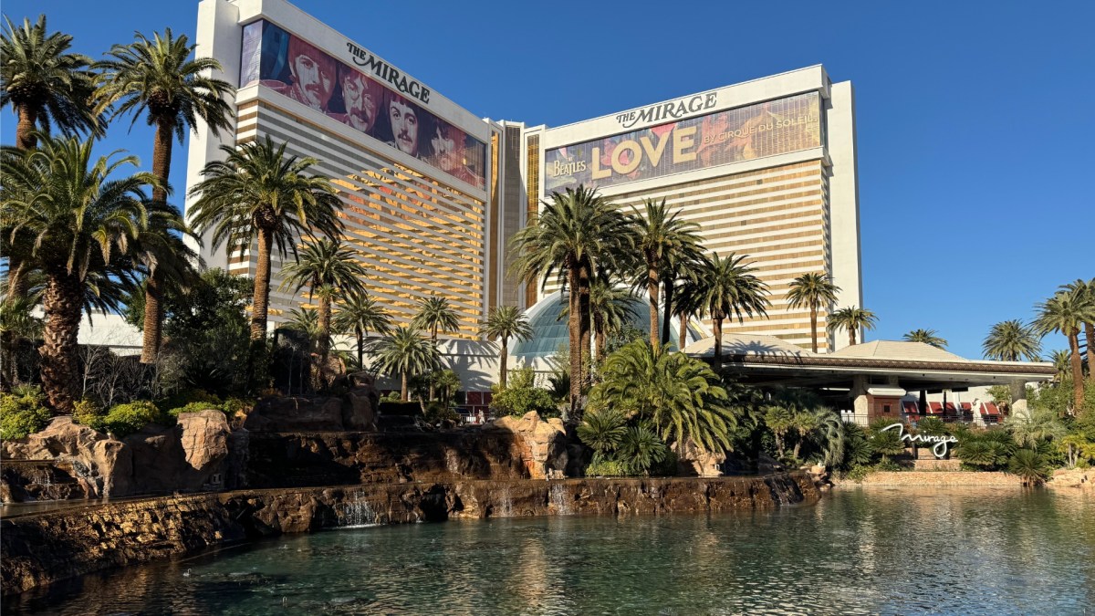 L'hôtel Mirage à Las Vegas, pour le CES 2024. // Source : Numerama L'hôtel Mirage à Las Vegas, pour le CES 2024. // Source : Numerama