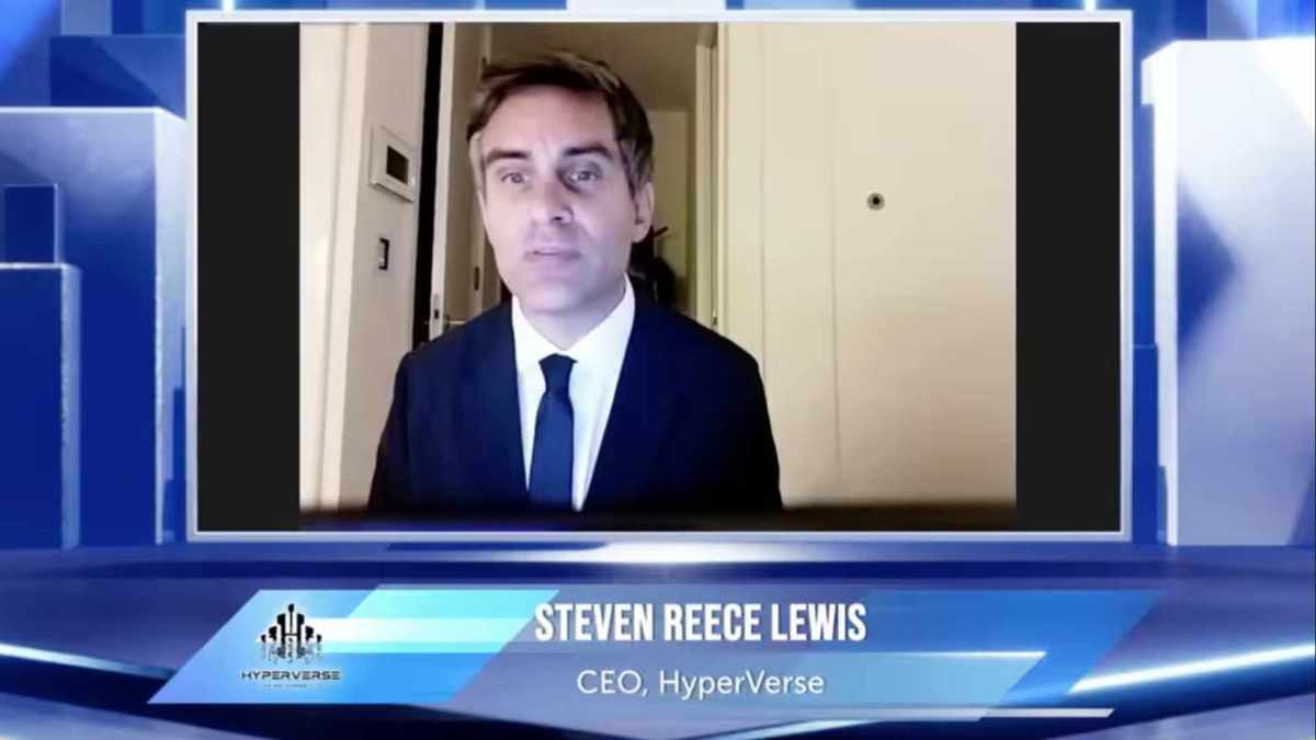 Steven Reece Lewis, le CEO qui n'existait pas // Source : YouTube / Hyperians Steven Reece Lewis, le CEO qui n'existait pas // Source : YouTube / Hyperians