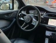 Une voiture sans chauffeur, c'est normal en Californie. // Source : Numerama Une voiture sans chauffeur, c'est normal en Californie. // Source : Numerama