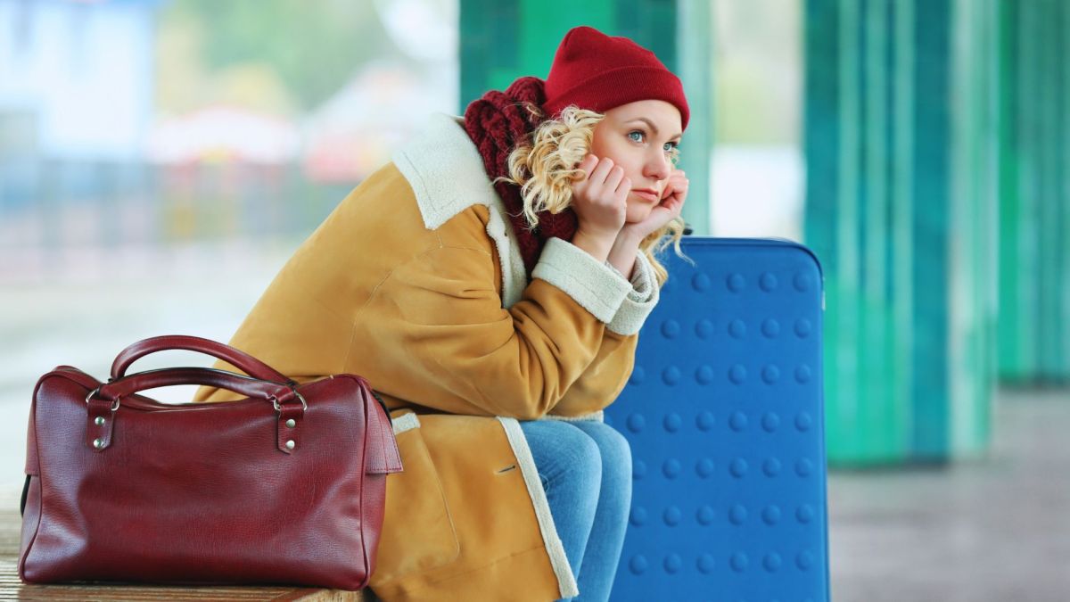 Trop de valises ne sont pas autorisées dans le train. // Source : Canva Trop de valises ne sont pas autorisées dans le train. // Source : Canva